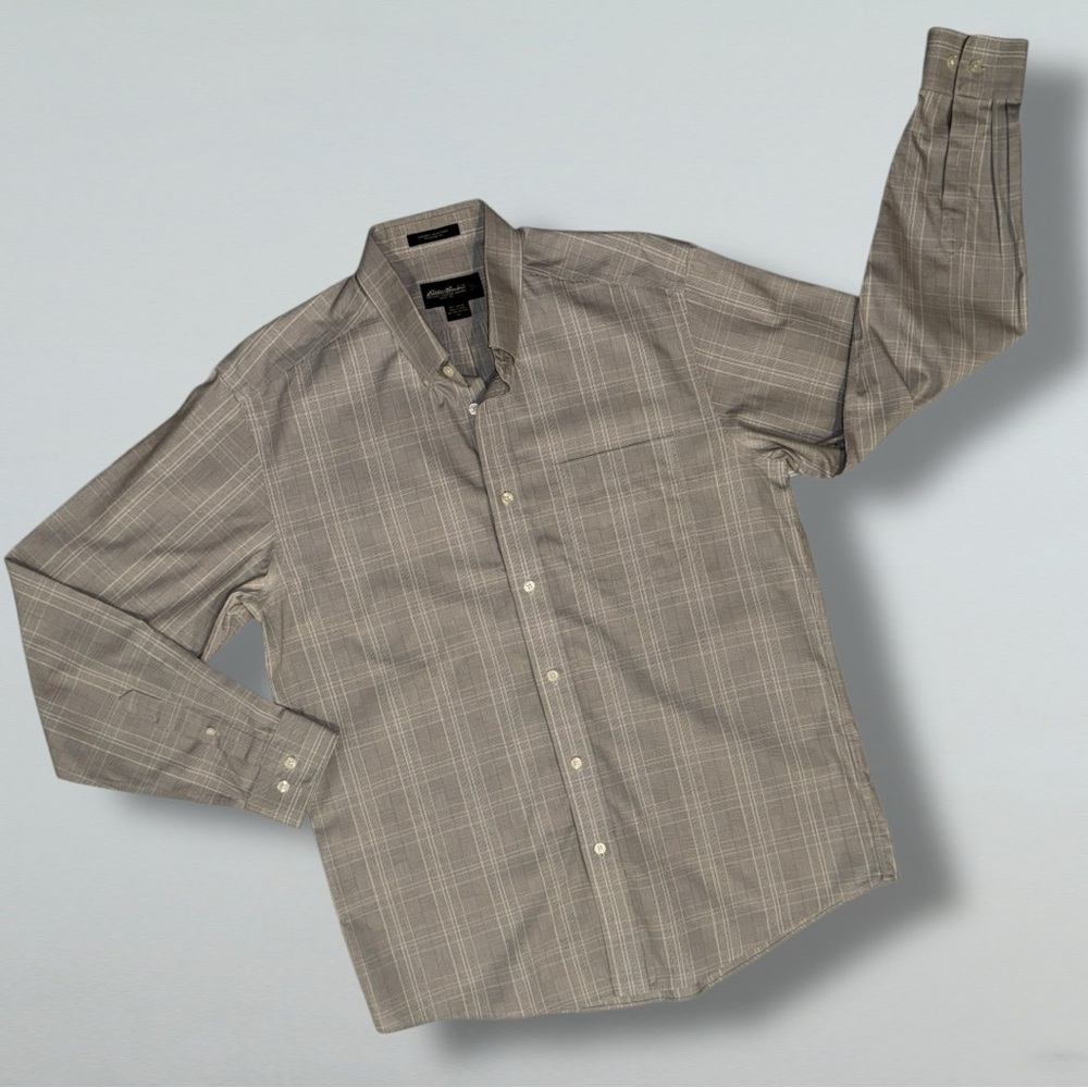 Eddie Bauer Plaid Button-Down Shirt Men’s M Relaxed Fit Wrinkle-Resistant